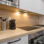 Dify Vitton - Massena Apartmán *